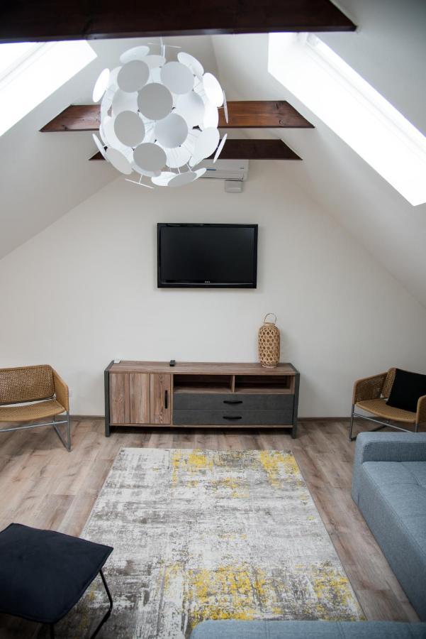 Apartman Veritas Микулов Экстерьер фото
